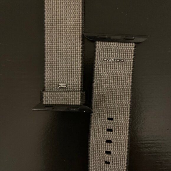 Black Woven Nylon Adjustable Band for Apple Watch - Picture 1 of 4